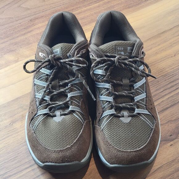 New Balance Women's Sz 9.5 B 669 V2 WW669LC2 Brown Casual Lace Up Shoes Sneakers - Picture 3 of 10